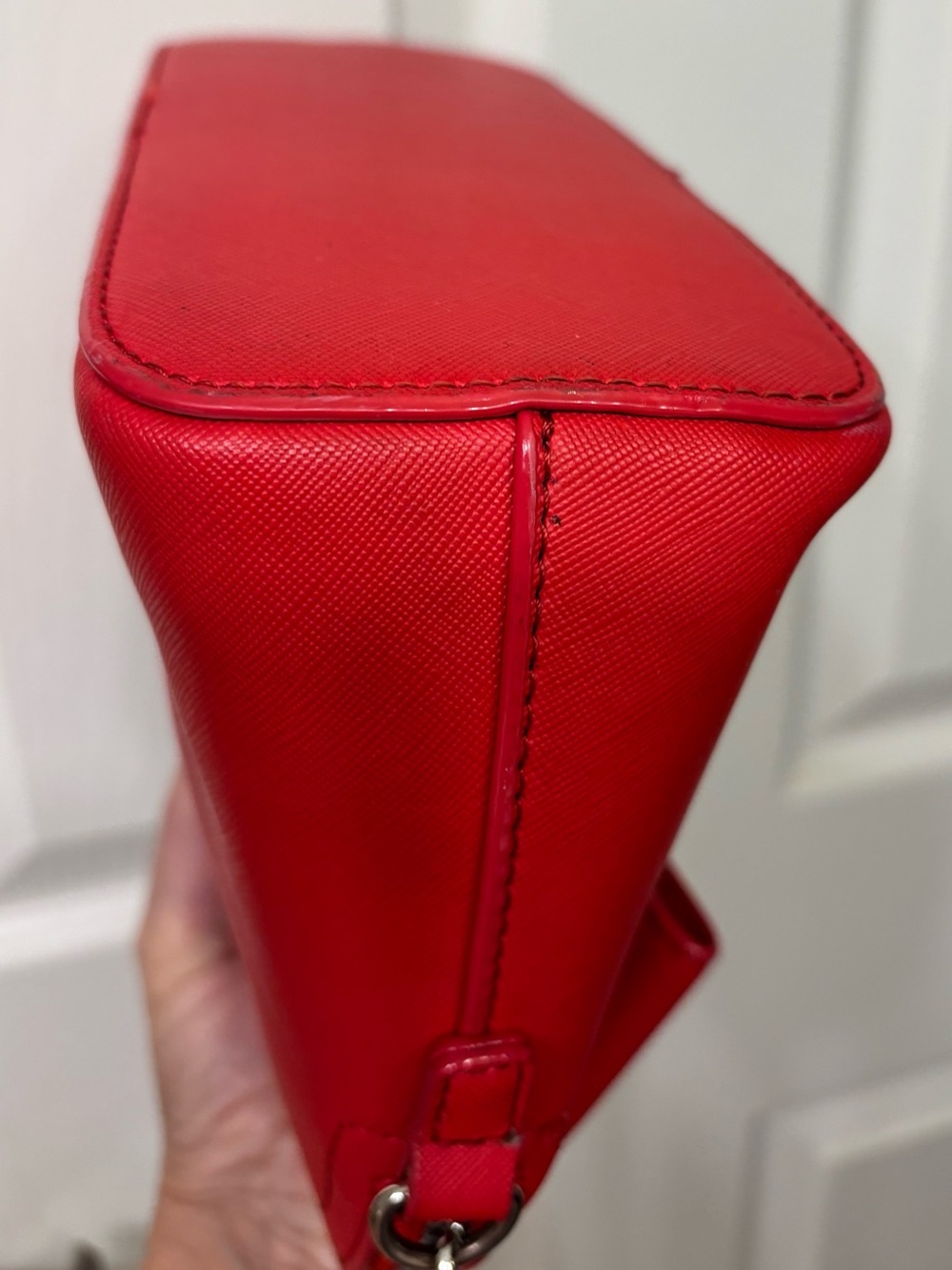 Betsey Johnson red domed crossbody - Picture 5 of 8
